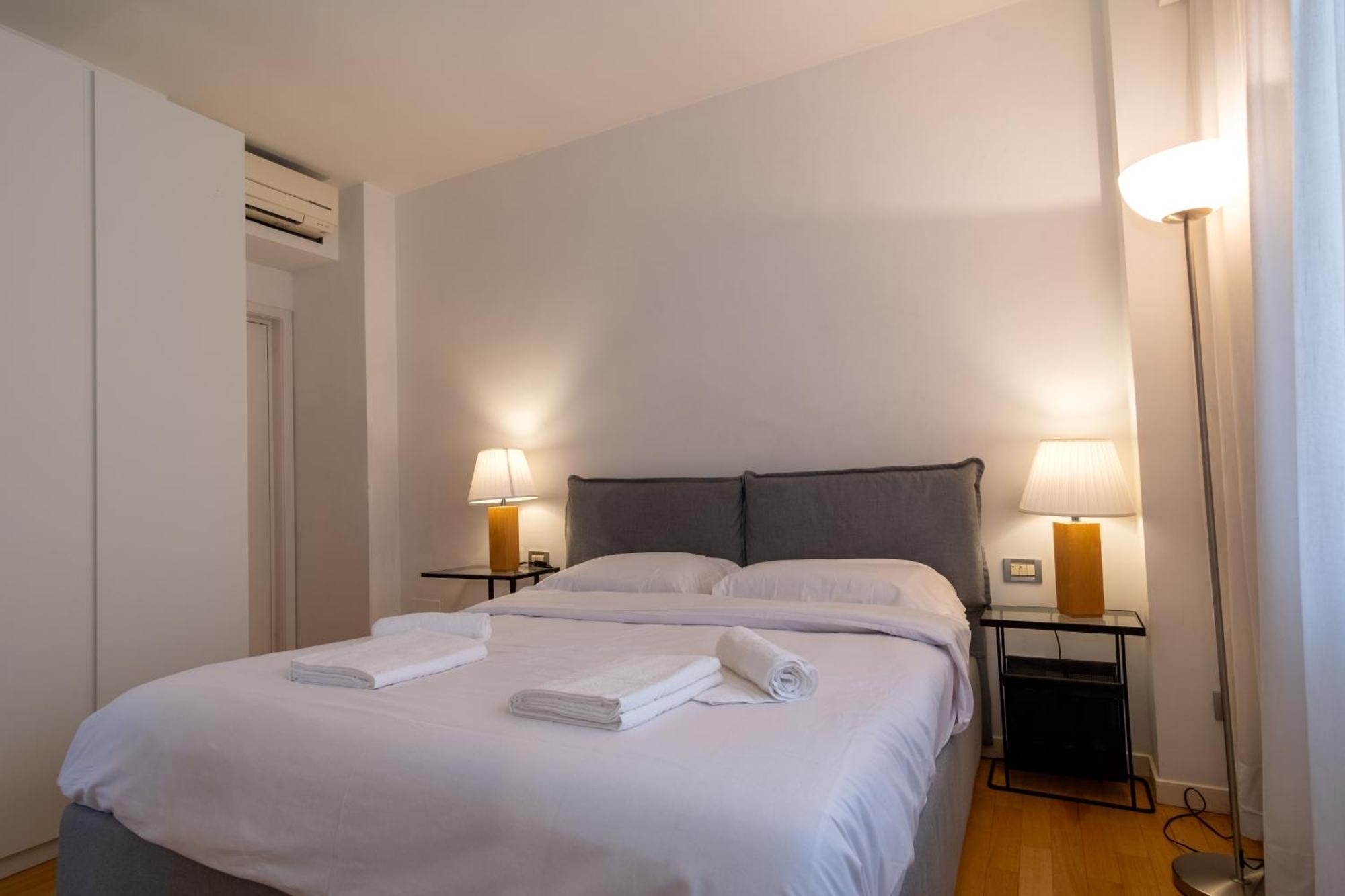 Attic With Terrace And Jacuzzi - Luxury Apartment Rome Luaran gambar